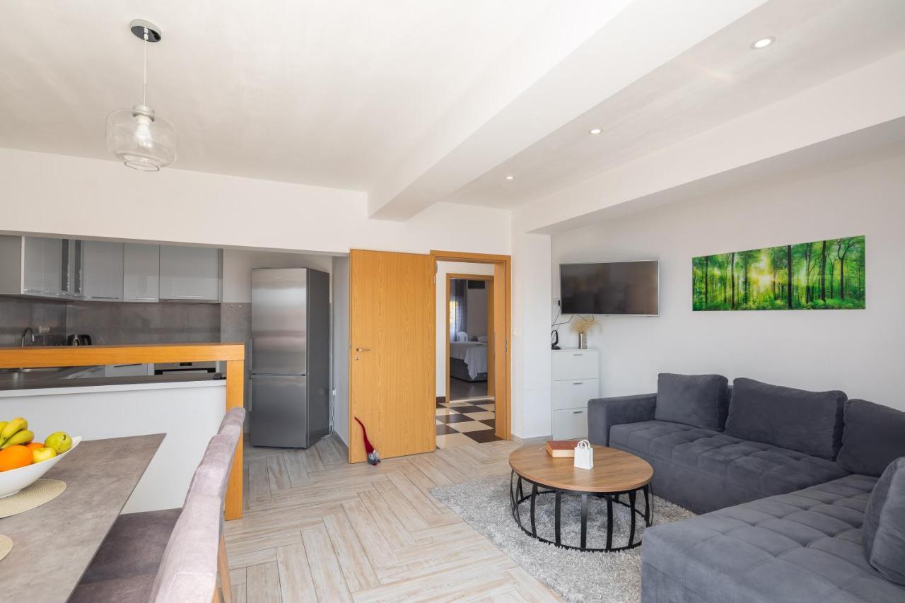 Sunshine Rays Apartment *